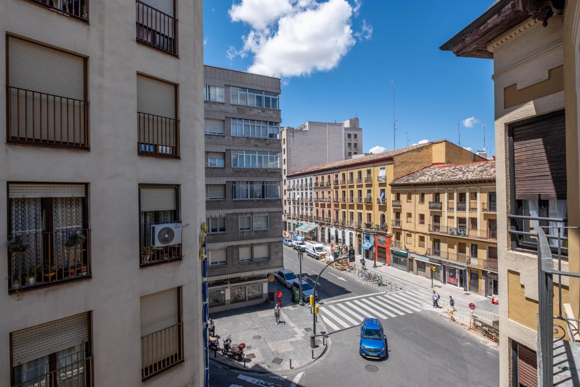 Apartamentos Coso Saragoça Exterior foto