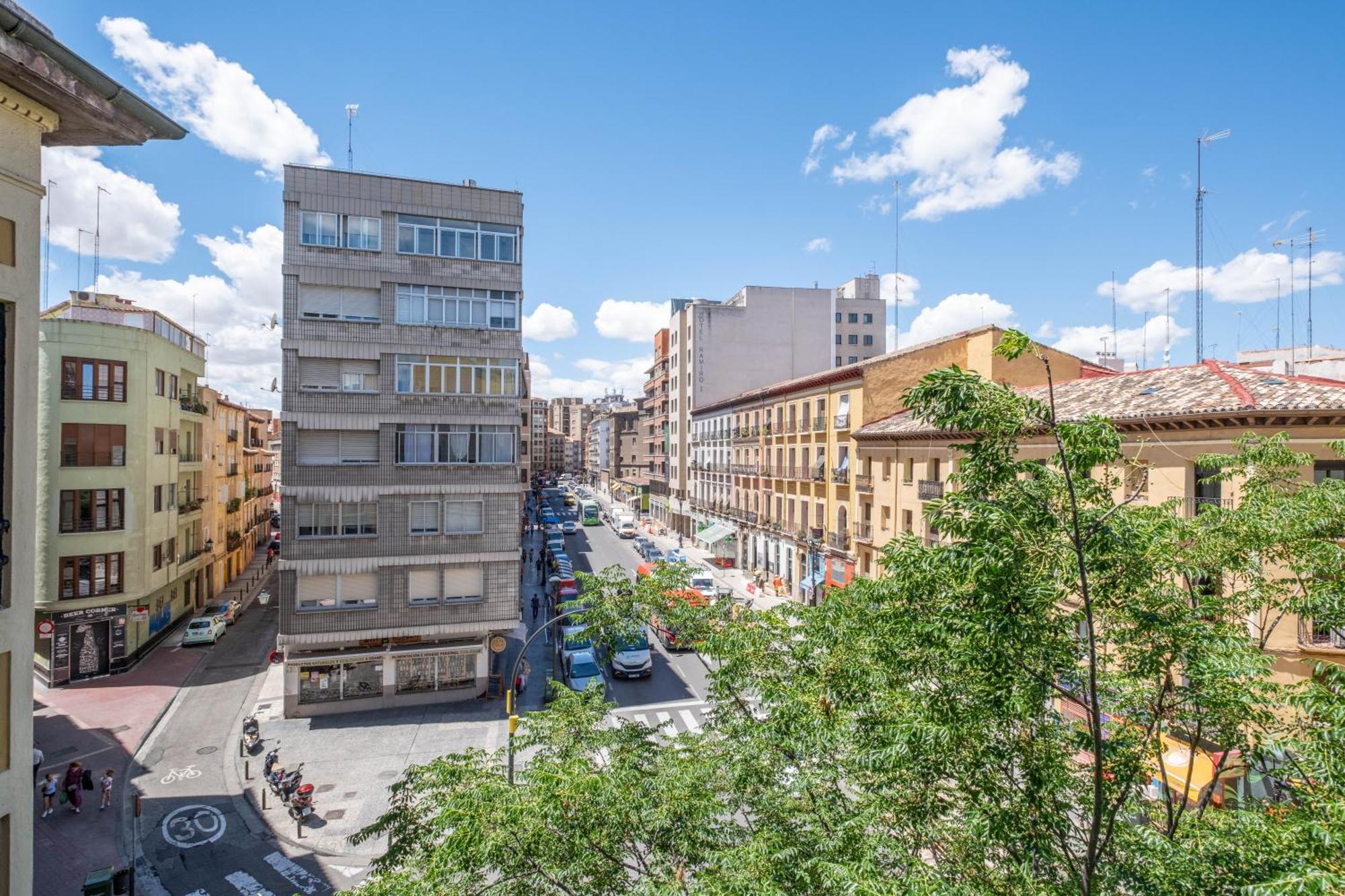 Apartamentos Coso Saragoça Exterior foto